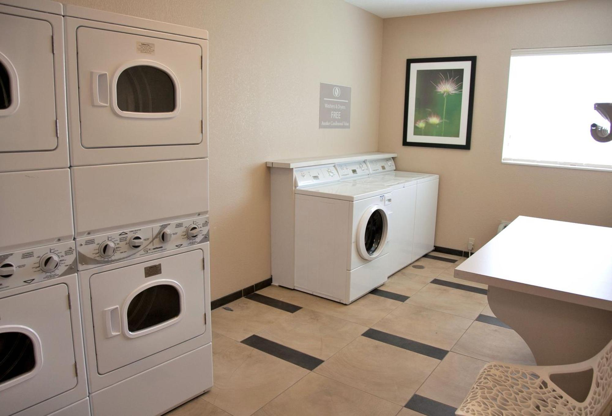 Candlewood Suites Alexandria By Ihg Esterno foto